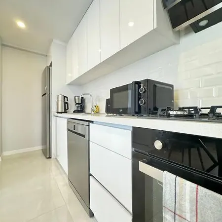 Apartment New Building 1 Bedroom - 1ba Bakirkoey Y7 Istanbul
